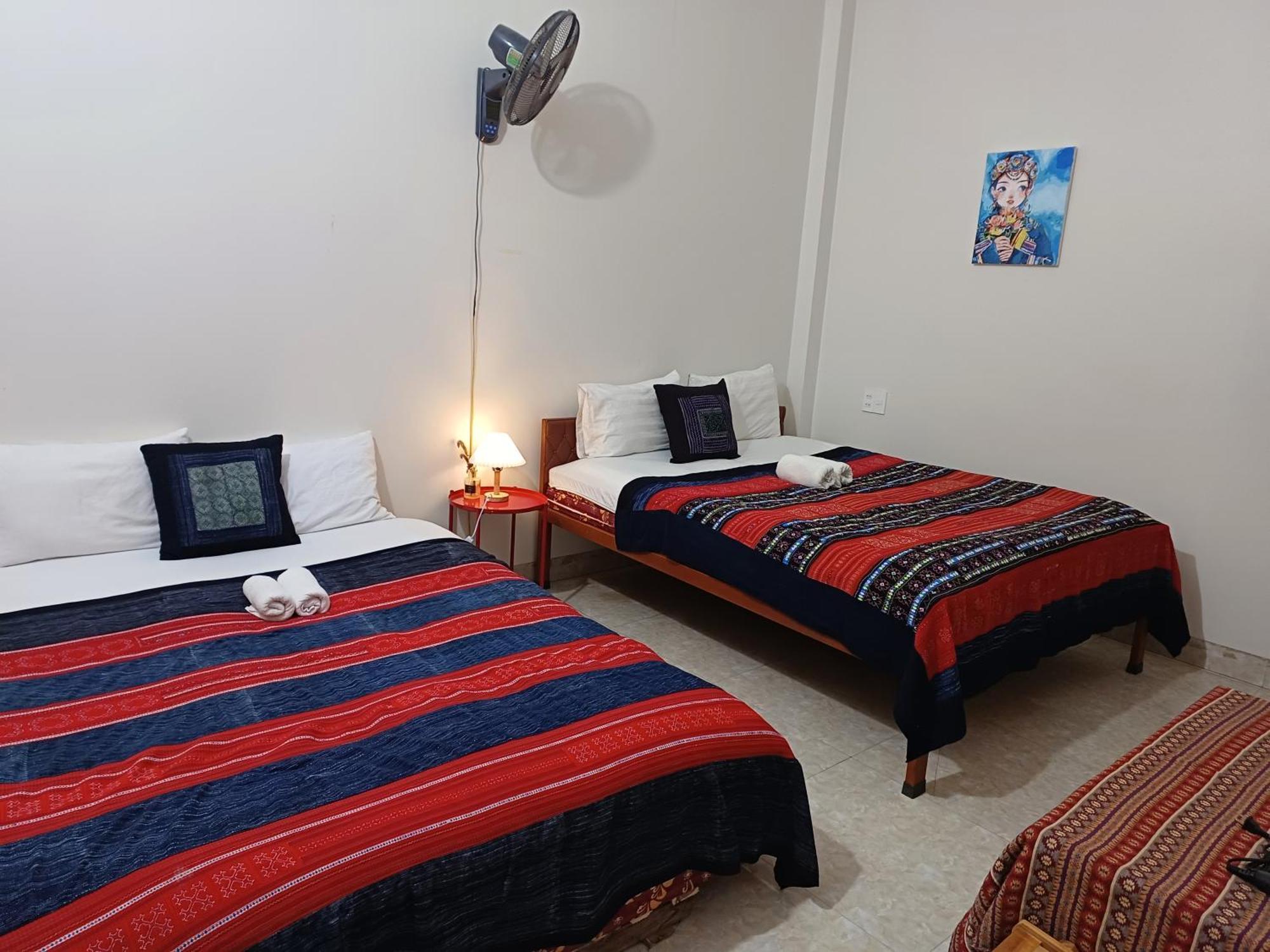 Yolo Ha Giang Adventures, Motorbike And Loop Tours Hotel Exterior photo