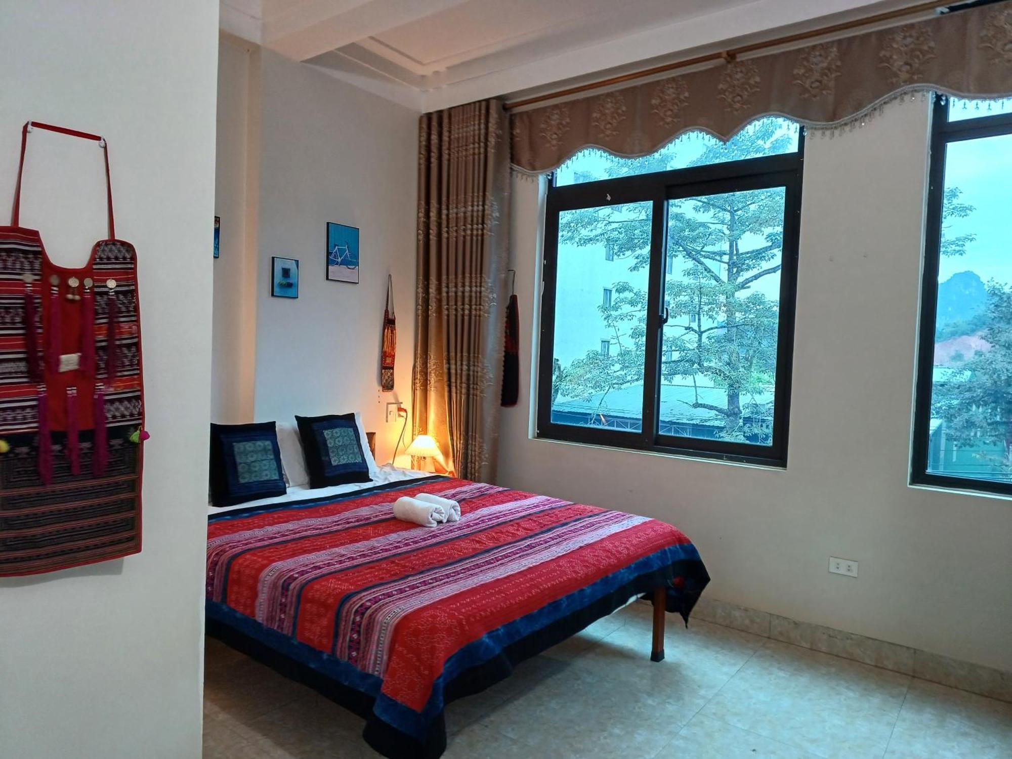 Yolo Ha Giang Adventures, Motorbike And Loop Tours Hotel Exterior photo